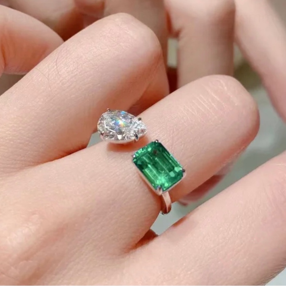GREEN EMERALD & DIAMOND ADJUSTABLE RING - Picture 3 of 6
